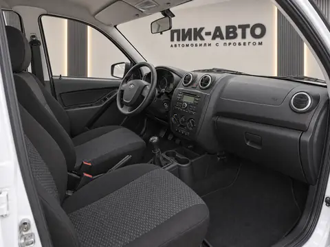 Lada Granta 2016, салон