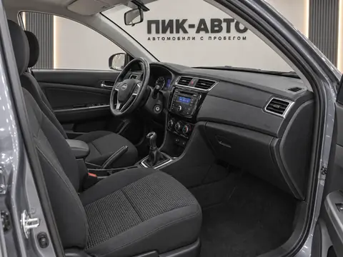 Lifan Solano 2018, салон
