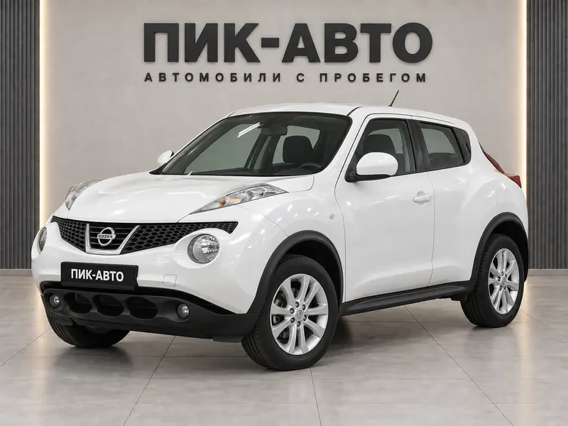 Nissan Juke 2012 — с пробегом, внедорожник, белый, вид спереди