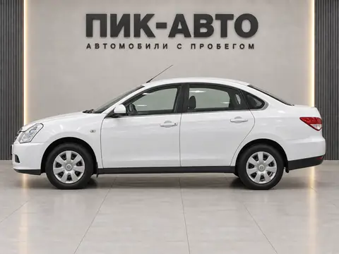 Nissan Almera 2016, вид сбоку
