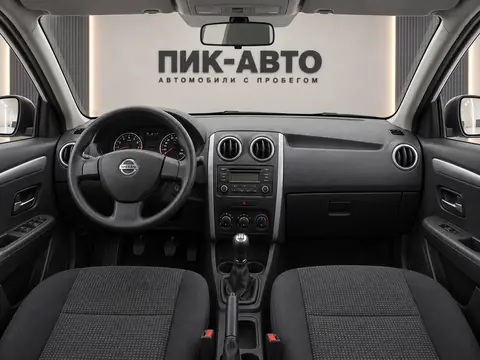 Nissan Almera 2016, панель приборов