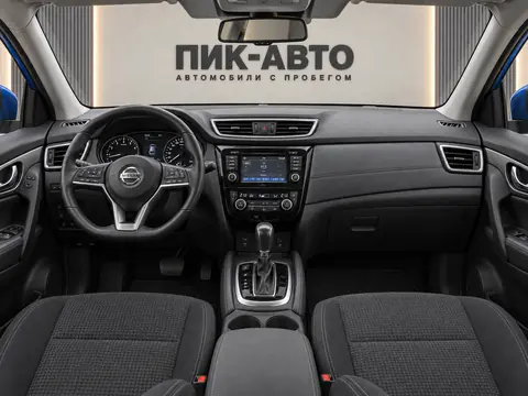 Nissan Qashqai 2020, панель приборов