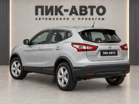 Nissan Qashqai 2017, вид сзади