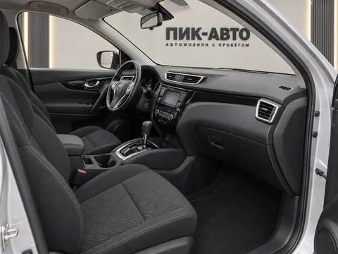 Nissan Qashqai 2017, салон