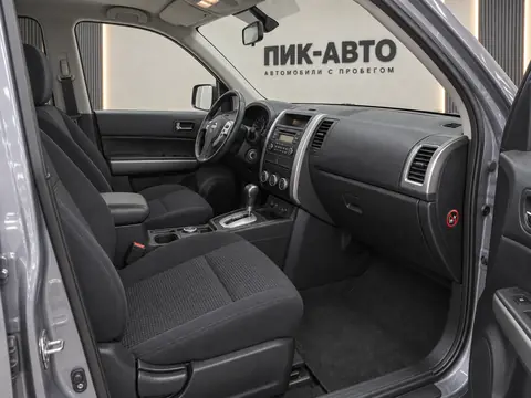 Nissan X-Trail 2011, салон