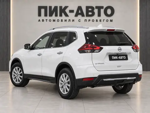 Nissan X-Trail 2020, вид сзади