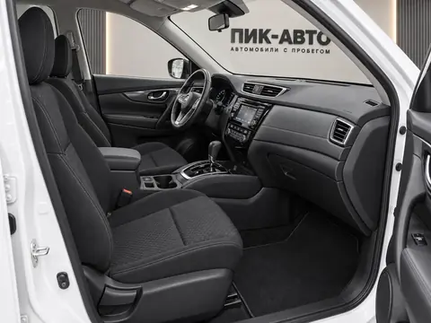 Nissan X-Trail 2020, салон