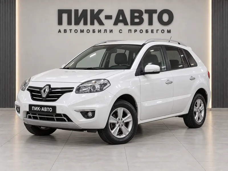 Renault Koleos 2012 — с пробегом, внедорожник, белый, вид спереди