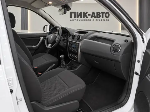Renault Duster 2019, салон