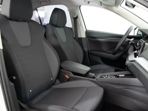 Skoda Octavia 2023, фото 6