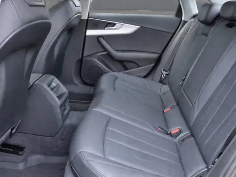 Audi A4 2017, фото 8