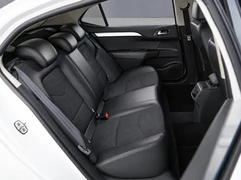 Citroen C4 2021, фото 8