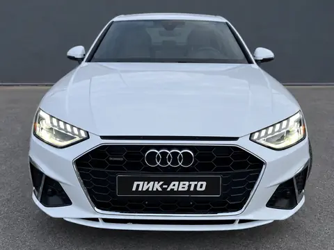 Audi A4 2018, фото 2