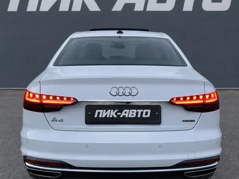 Audi A4 2018, фото 4