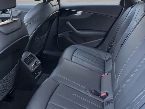 Audi A4 2018, фото 6
