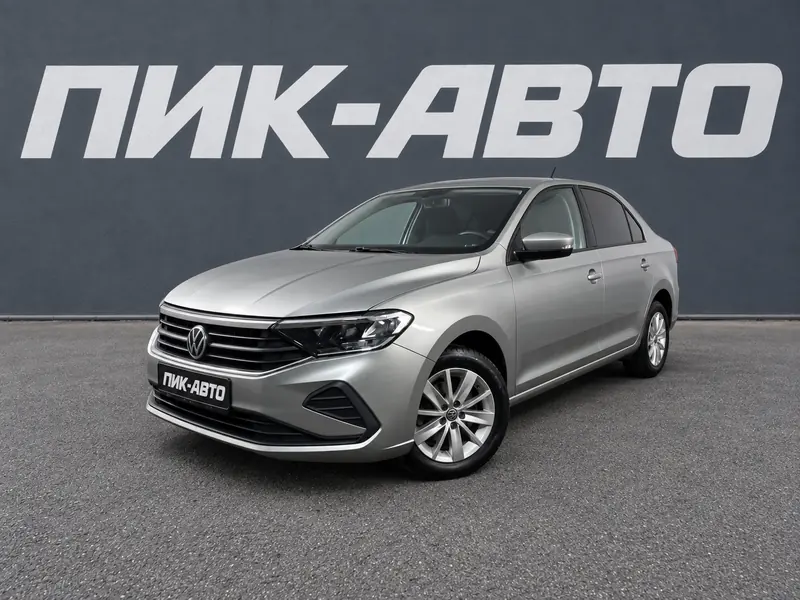 Volkswagen Polo 2022 — с пробегом, лифтбек, серебряный, фото 1