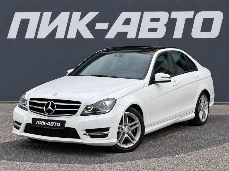 Mercedes-Benz C-Класс 2014 — с пробегом, седан, белый, фото 1