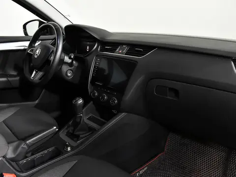 Skoda Octavia 2021, фото 5