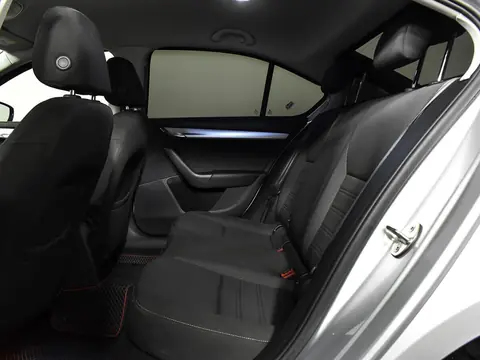 Skoda Octavia 2021, фото 6