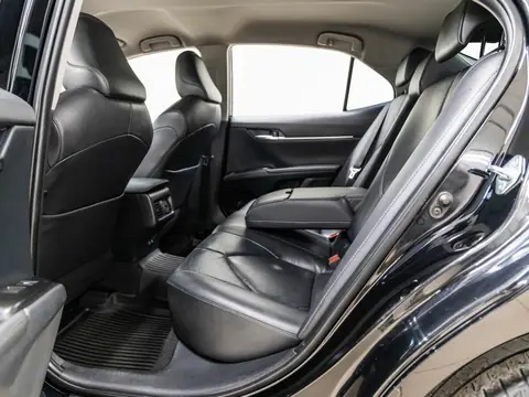 Toyota Camry 2021, фото 7