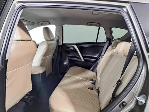 Toyota RAV4 2019, фото 6