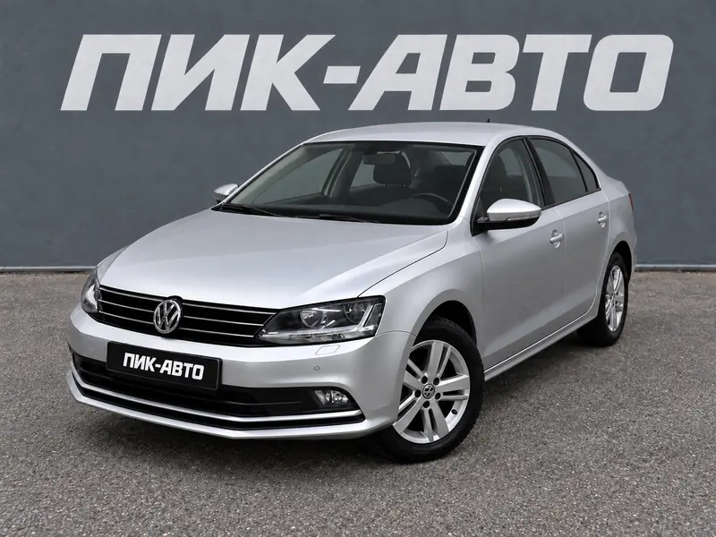 Volkswagen Jetta 2018 — с пробегом, седан, серебряный, фото 1