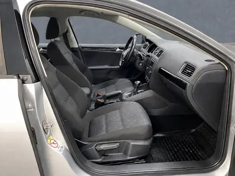 Volkswagen Jetta 2018, фото 6