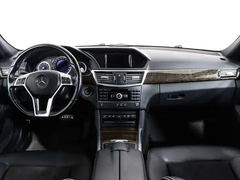 Mercedes-Benz E-Класс 2013, фото 6