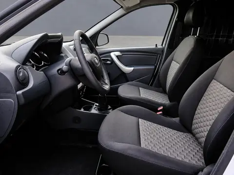 LADA Largus 2025, фото 6