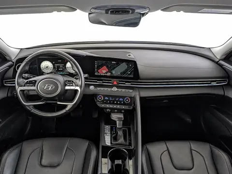 Hyundai Elantra 2022, фото 5