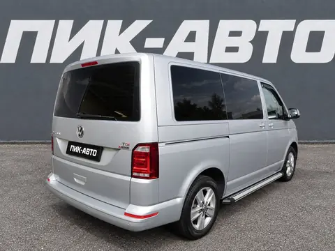 Volkswagen Multivan 2018, фото 2