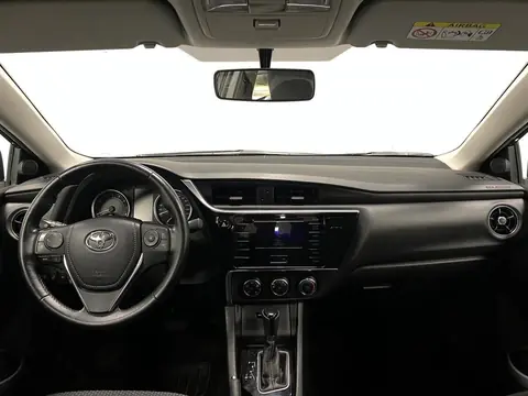 Toyota Corolla 2018, фото 6