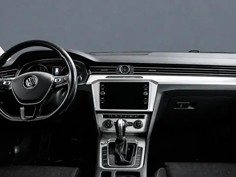 Volkswagen Passat 2018, фото 6