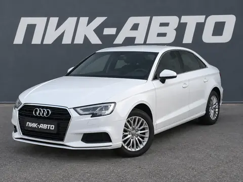 Audi A3 2018, фото 1