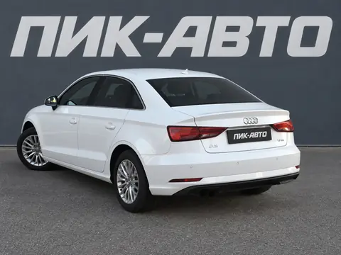 Audi A3 2018, фото 3