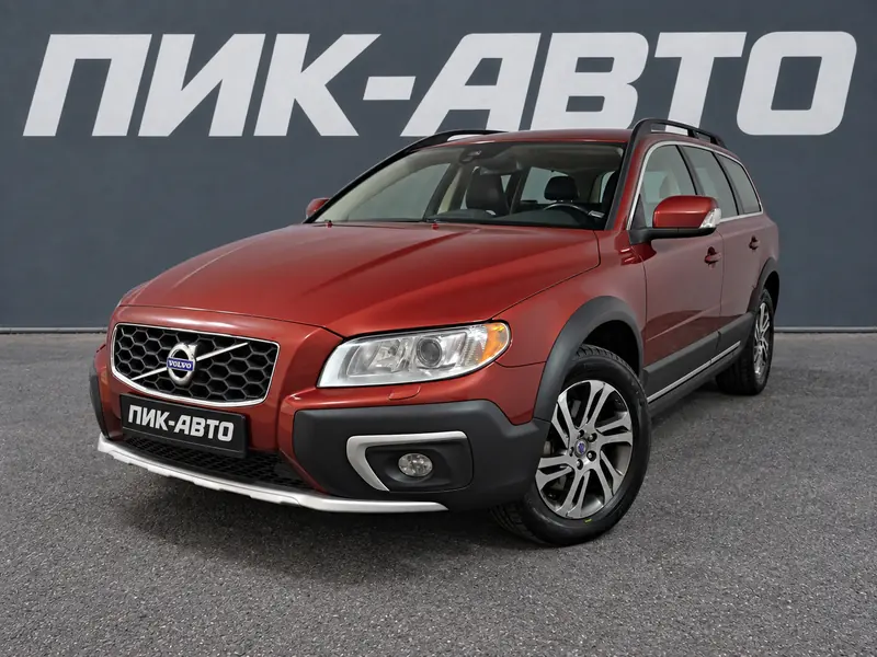 Volvo XC70 2016 — с пробегом, универсал, красный, фото 1