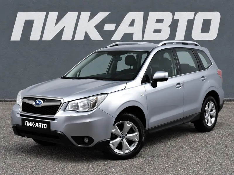 Subaru Forester 2015 — с пробегом, внедорожник, серебряный, фото 1
