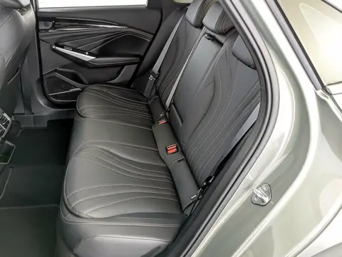 Geely Preface 2025, фото 6