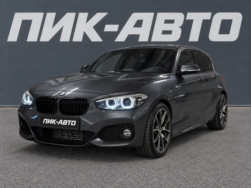 BMW 1 серии 2018 — с пробегом, хэтчбек, серый, фото 1