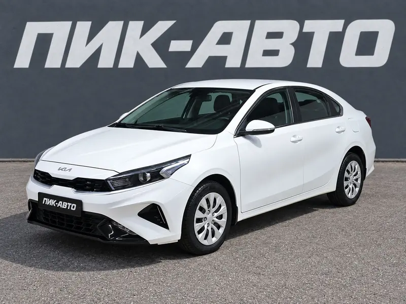 Kia Cerato 2022 — с пробегом, седан, белый, фото 1