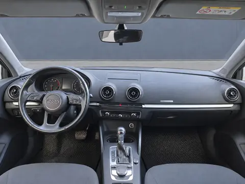 Audi A3 2018, фото 5