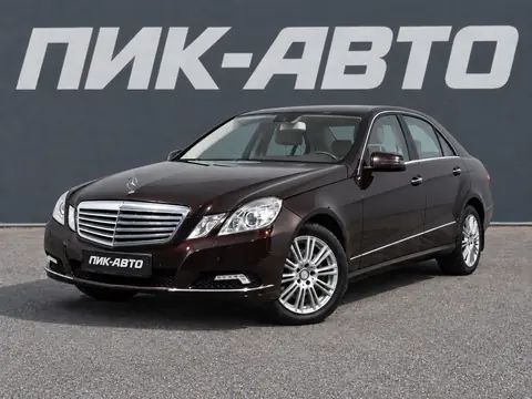 Mercedes-Benz E-Класс 2013, фото 1