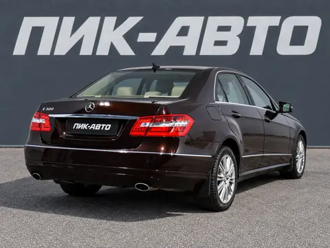 Mercedes-Benz E-Класс 2013, фото 3