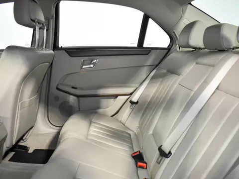 Mercedes-Benz E-Класс 2013, фото 8