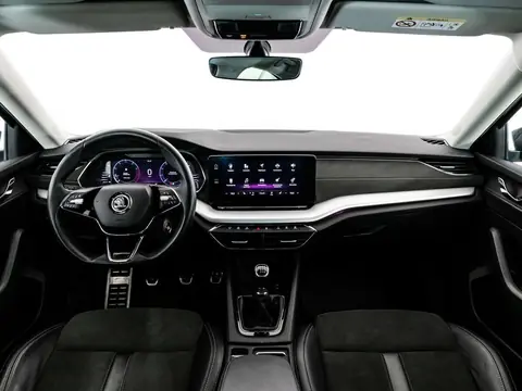 Skoda Octavia 2023, фото 6