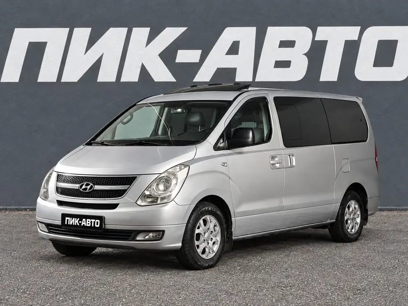 Hyundai Grand Starex 2013 — с пробегом, минивэн, серебряный, фото 1