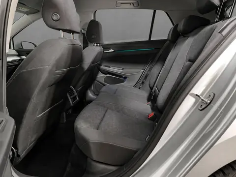 Volkswagen Golf 2024, фото 6