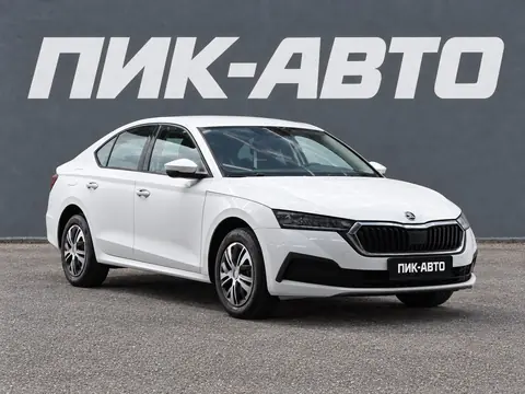 Skoda Octavia 2023, фото 2