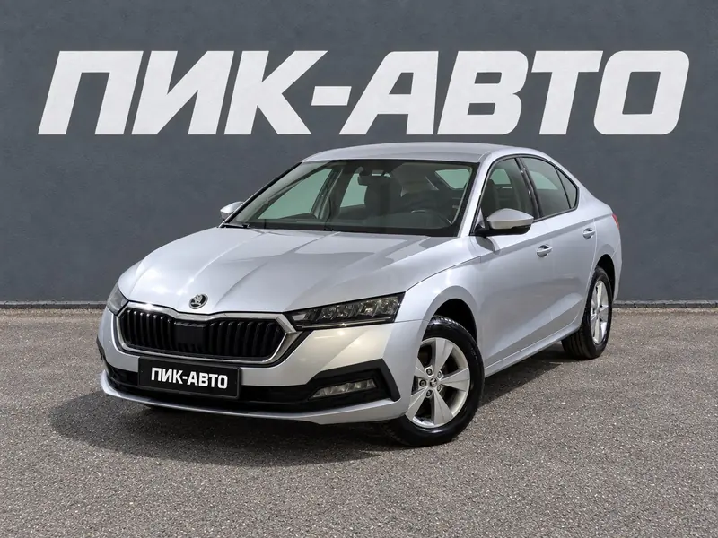 Skoda Octavia 2024 — с пробегом, лифтбек, серебряный, фото 1