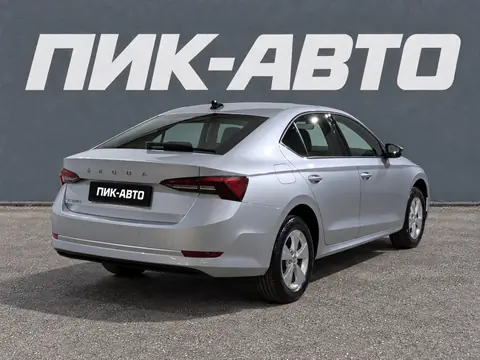 Skoda Octavia 2024, фото 3